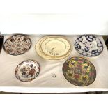A SET OF THREE ALFRED MEAKIN ART DECO GRADUATING MEAT PLATES, LARGEST 36CMS, A PAIR OF ASHWORTHS