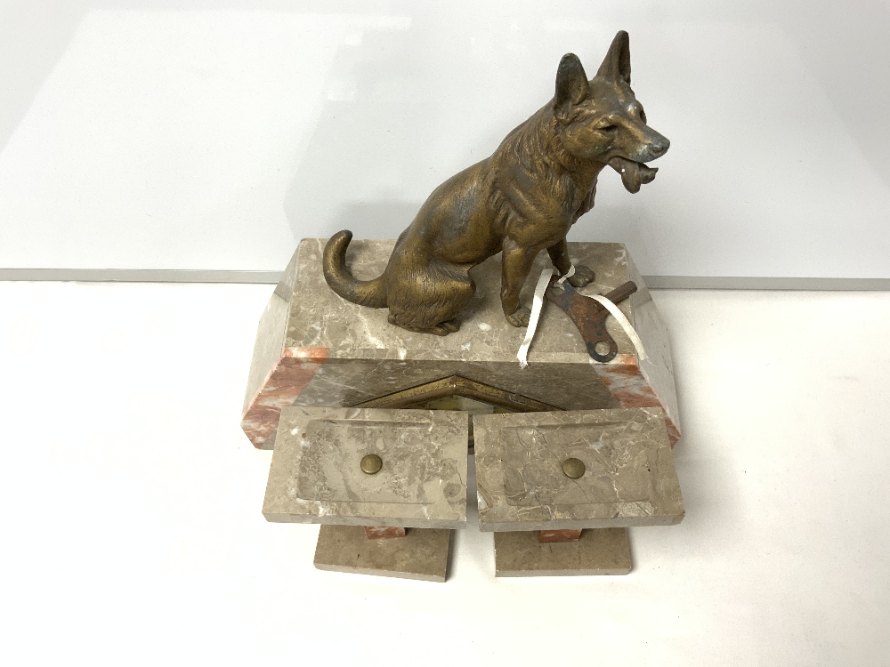 A FRENCH ART DECO SPELTER DOG MOUNTED TWO COLOUR MARBLE THREE PIECE CLOCK GARNITURE. - Image 5 of 8