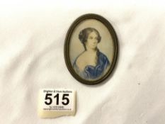 ANTIQUE OVAL PAINTED MINIATURE OF A YOUNG LADY 8CM