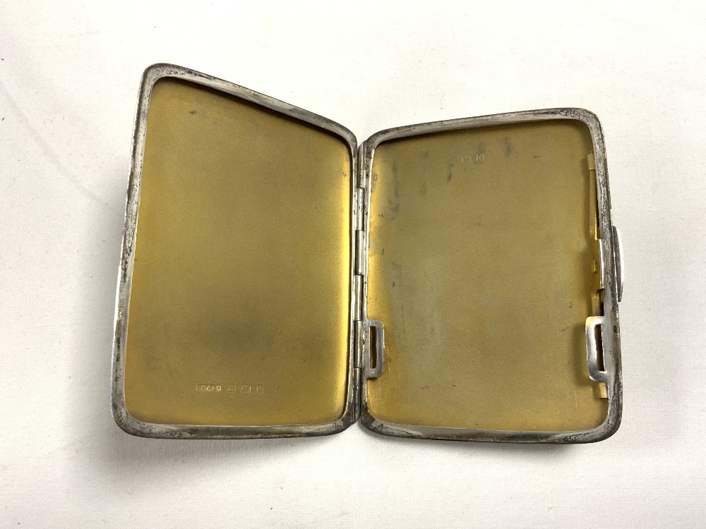 HALLMARKED SILVER RECTANGULAR ENGINE TURNED CIGARETTE CASE DATED 1937 ART DECO PERIOD BY F.H.ADAMS - Image 4 of 5