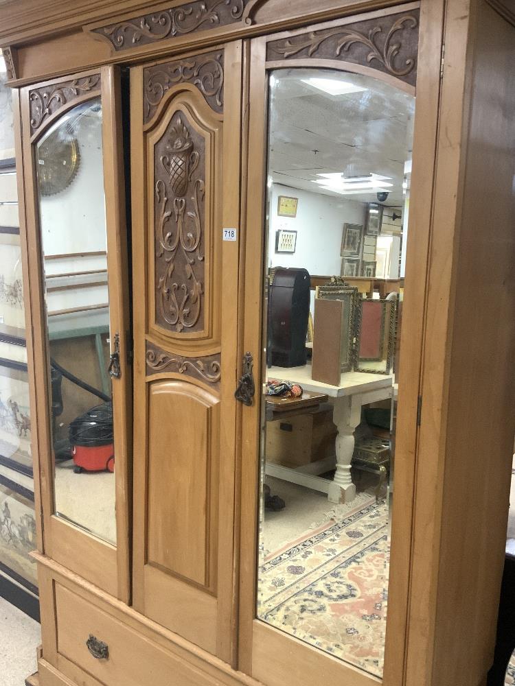 A LATE VICTORIAN SATIN WALNUT WARDROBE, WITH TWO MIRRORED DOORS AND DRAWER UNDER, WITH CARVED - Image 4 of 4