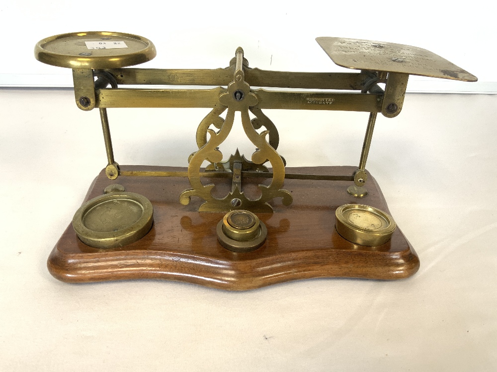 A SET OF VICTORIAN BRASS POSTAL SCALES AND WEIGHTS. - Image 4 of 5