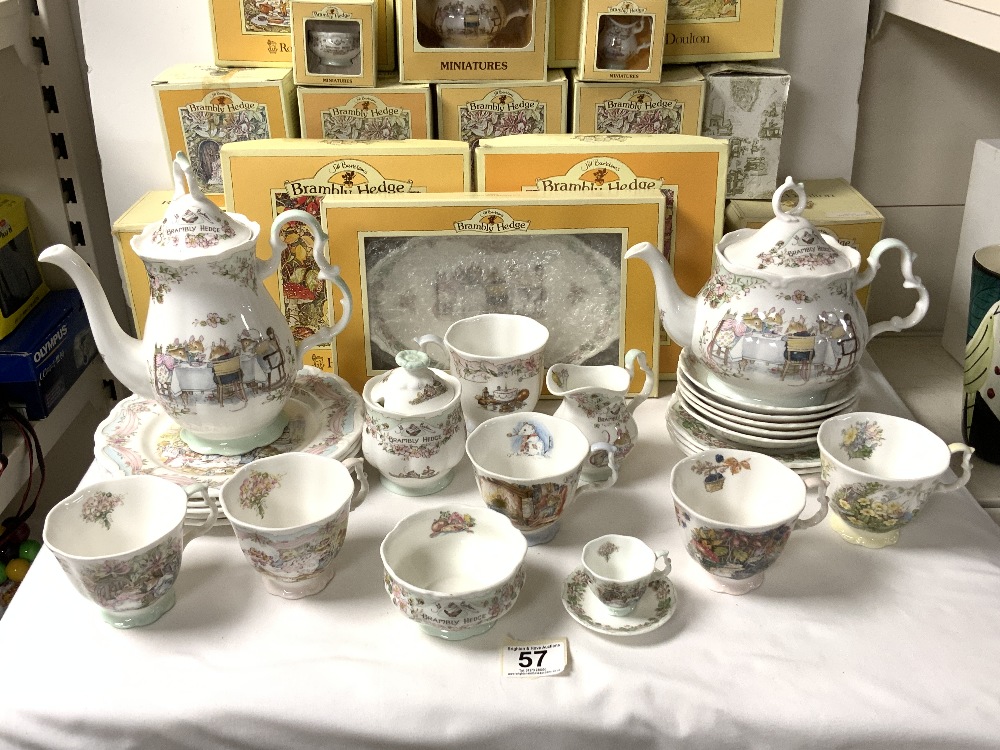 ROYAL DOULTON - BRAMBLY HEDGE, TWENTY THREE PIECES, INCLUDES - COFFEE AND TEA POTS, 10 SEASONS - Image 3 of 7