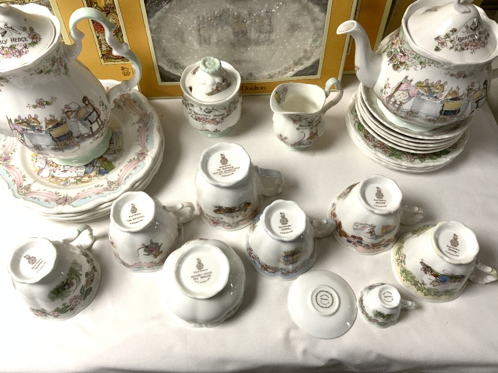 ROYAL DOULTON - BRAMBLY HEDGE, TWENTY THREE PIECES, INCLUDES - COFFEE AND TEA POTS, 10 SEASONS - Image 7 of 7