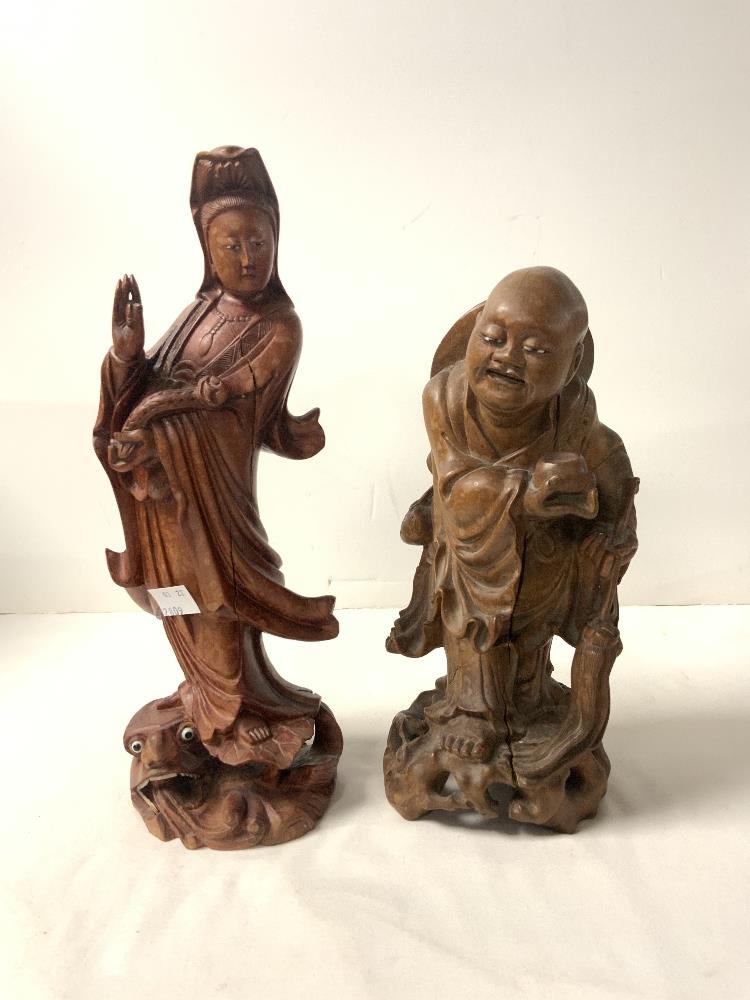 TWO VINTAGE CARVED WOODEN CHINESE FIGURES LARGEST 33CM - Image 2 of 5