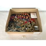 A QUANTITY OF COSTUME JEWELLERY.