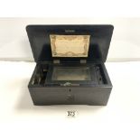 EARLY 20TH CENTURY FRENCH SINGLE DRUM MUSIC BOX, [CASE HAS HAD WOODWORM ], 31 CMS.