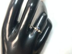 375 GOLD RING DECORATED WITH TWO DIAMONDS AND TWO SAPPHIRES SIZE O