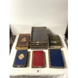 VOLUMES 1 - 1V LEATHER BOUND BRITISH BATTLES, FOUR OTHER LEATHER BOUND BOOKS, AND MRS BEATONS