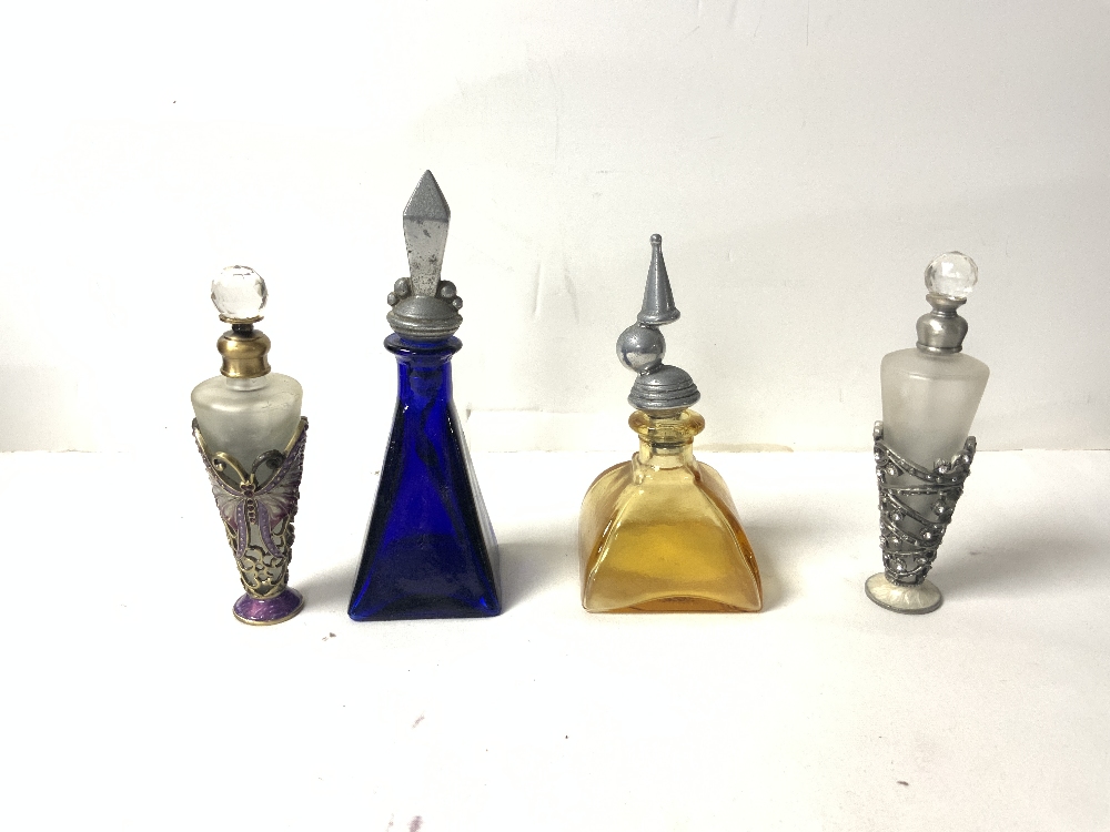 NINE COLOURED AND CLEAR GLASS SCENT BOTTLES - VARIOUS. - Image 4 of 5