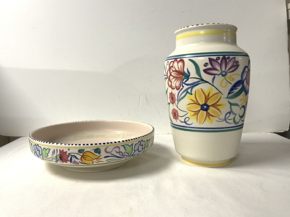 A POOLE POTTERY FLORAL DECORATED VASE, 23 CMS. AND A SIMILAR BOWL. - Image 2 of 4