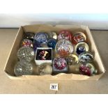 A COLLECTION OF 18 GLASS PAPERWEIGHTS OF VARIOUS PATTERNS.