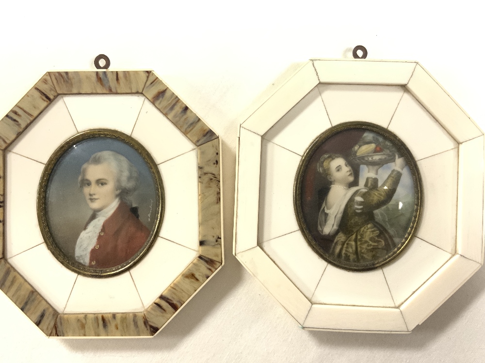 A PAIR OF HAND-PAINTED ITALIAN PORTRAIT MINIATURES OF LADY AND GENTLEMAN, 10X12 CMS. - Image 2 of 4