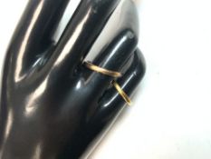 22 CARAT AND 375 GOLD WEDDING BAND RINGS TOTAL GOLD WEIGHT 5.4 GRAMS. SIZES J & P