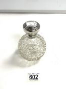 HALLMARKED SILVER TOP AND CUT GLASS PERFUME BOTTLE CHESTER 1908 14CM