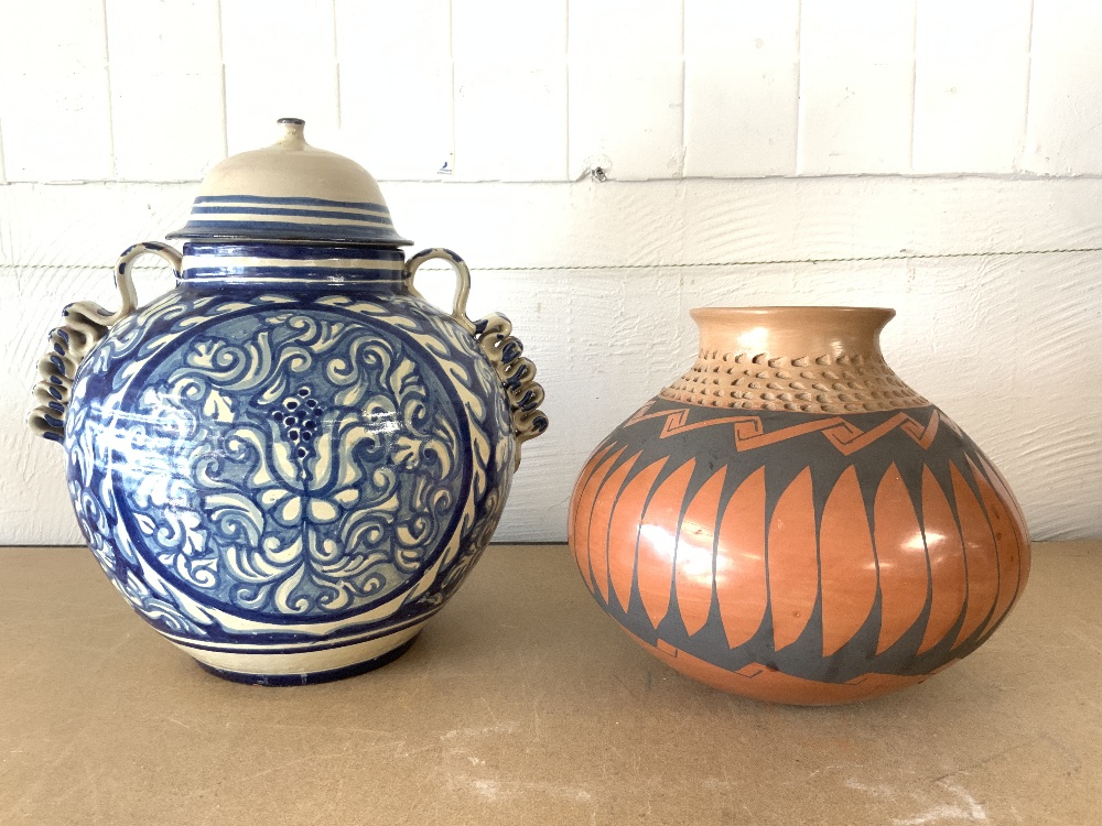 NATIVE AMERICAN GENOVEVA SADOVAL BOWL 25CM WITH A TALVERO MEXICO BLUE AND WHITE LARGE LIDDED POT A/F - Image 3 of 6