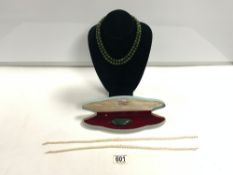 VINTAGE JADE AND PERAL NECKLACES WITH A JADE PENDANT