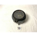 A ROYAL AIR FORCE NAVIGATIONAL COMPASS 6B/1672. TYPE P11, NUMBER 61564 H/50, FOR WWII SINGLE SEAT