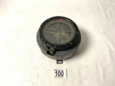 A ROYAL AIR FORCE NAVIGATIONAL COMPASS 6B/1672. TYPE P11, NUMBER 61564 H/50, FOR WWII SINGLE SEAT