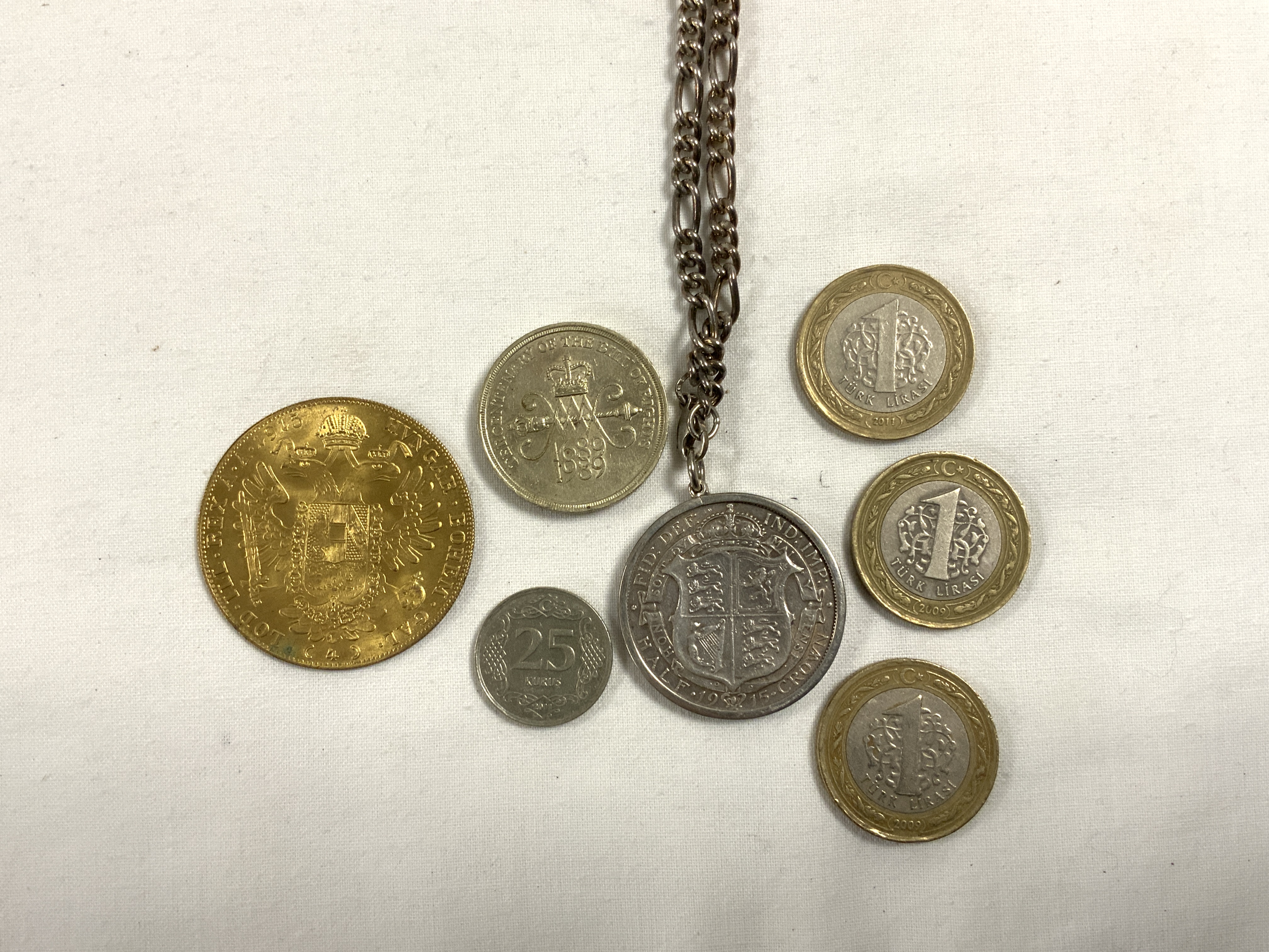MIXED COINAGE INCLUDES CROWN MEDALLION WITH HALLMARKED SILVER CHAIN AND MORE - Image 3 of 3
