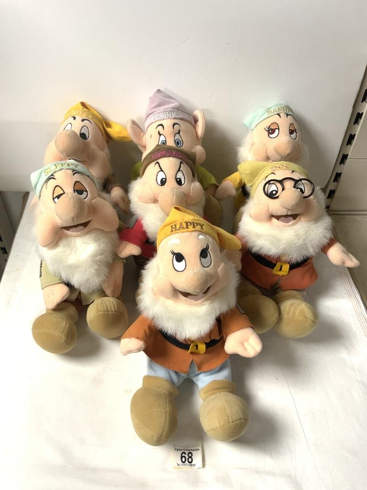 WALT DISNEY SEVEN DWARFS SOFT TOYS.