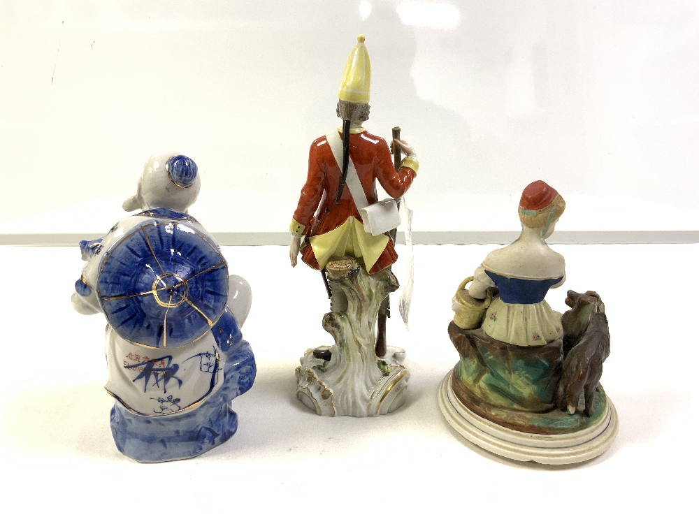 TWO CHINESE PORCELAIN FIGURES, 20 CMS, MEISSEN PORCELAIN FIGURE OF A SOLDIER A/F, TWO OTHER - Image 5 of 7