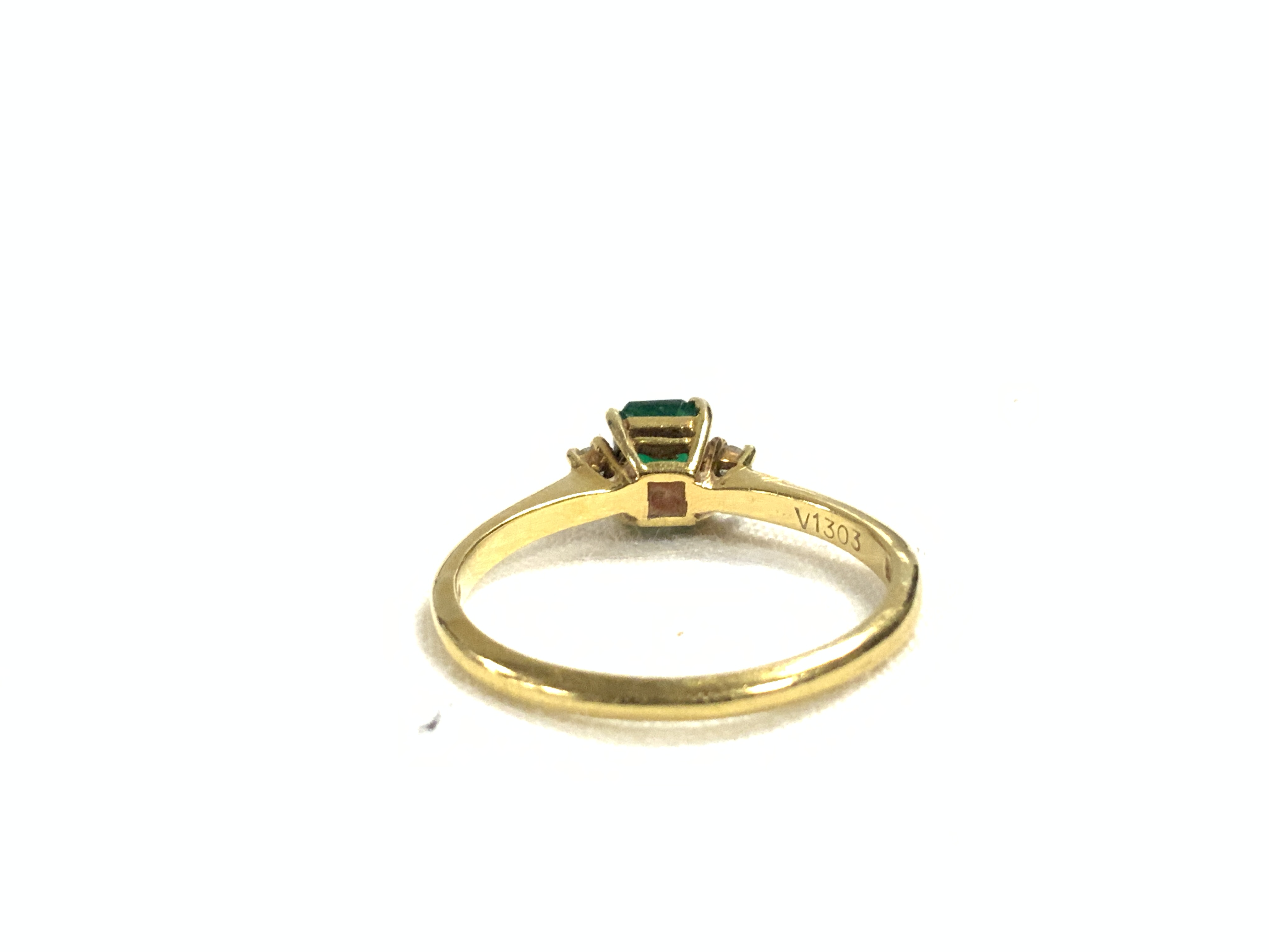 750 GOLD RING WITH DIAMOND AND JADE STONES SIZE L - Image 6 of 6