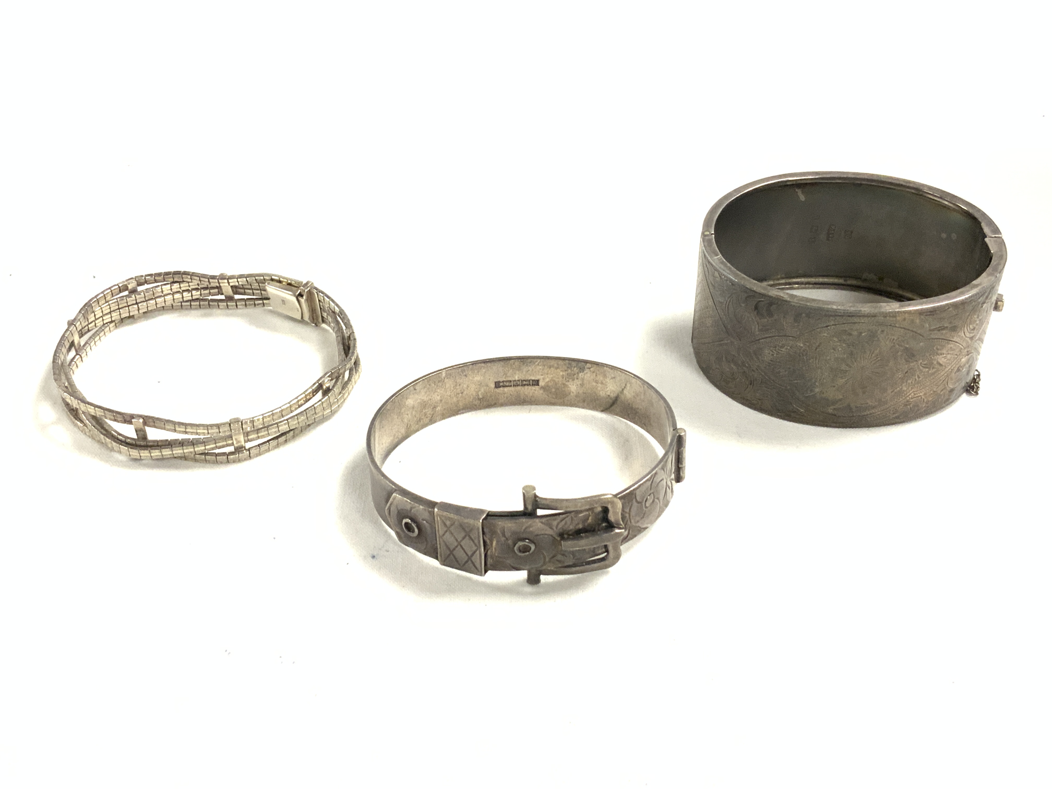 THREE HALLMARKED SILVER BANGLES WITH A 925 SILVER CHAIN AND PENDANT - Image 2 of 6