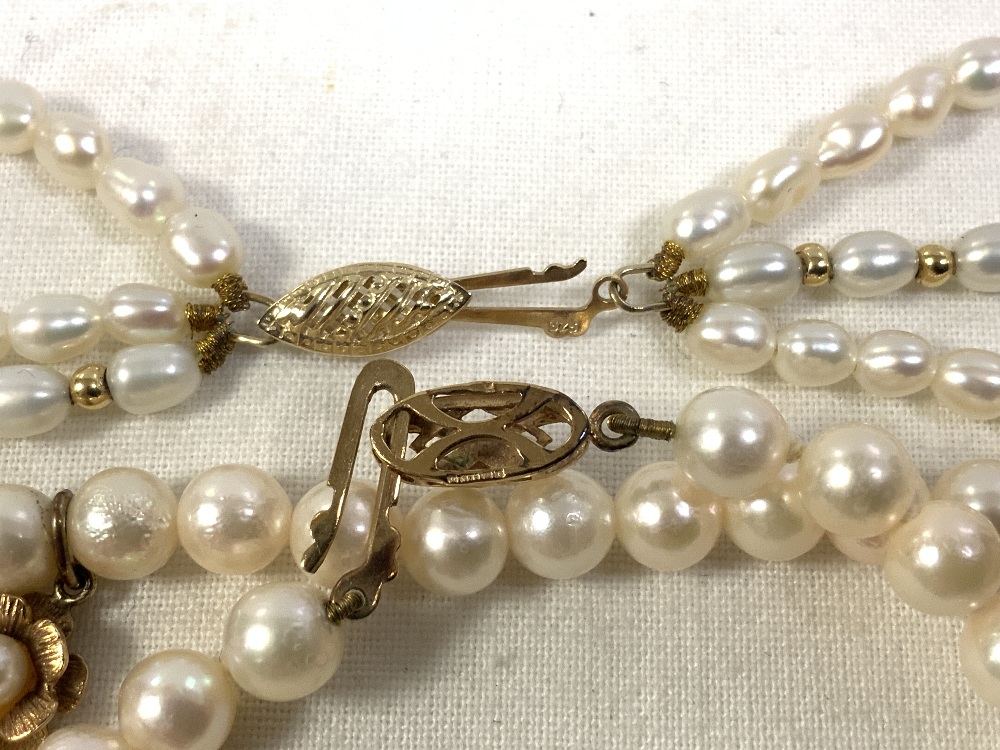 TWO SETS OF PEARL NECKLACES BOTH WITH 9 CARAT GOLD CLASPS - Image 4 of 5