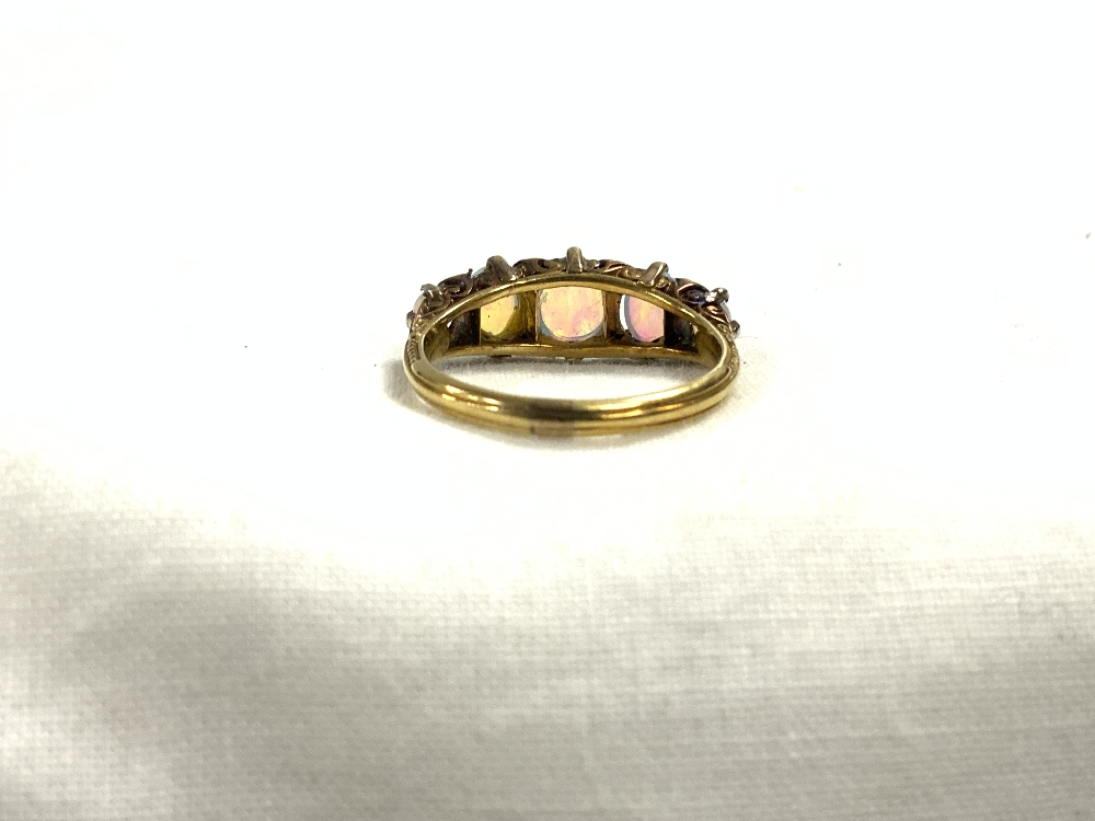 18CT GOLD RING VICTORIAN STYLE FIVE STONE OPAL AND DIAMOND RING SIZE O - Image 5 of 5