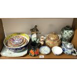 QUANTITY OF MIXED ORIENTAL CERAMICS.