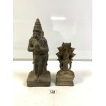 ANTIQUE IRON FIGURE OF A DEITY, 24 CM, AND A STONE PRAYING FIGURE.