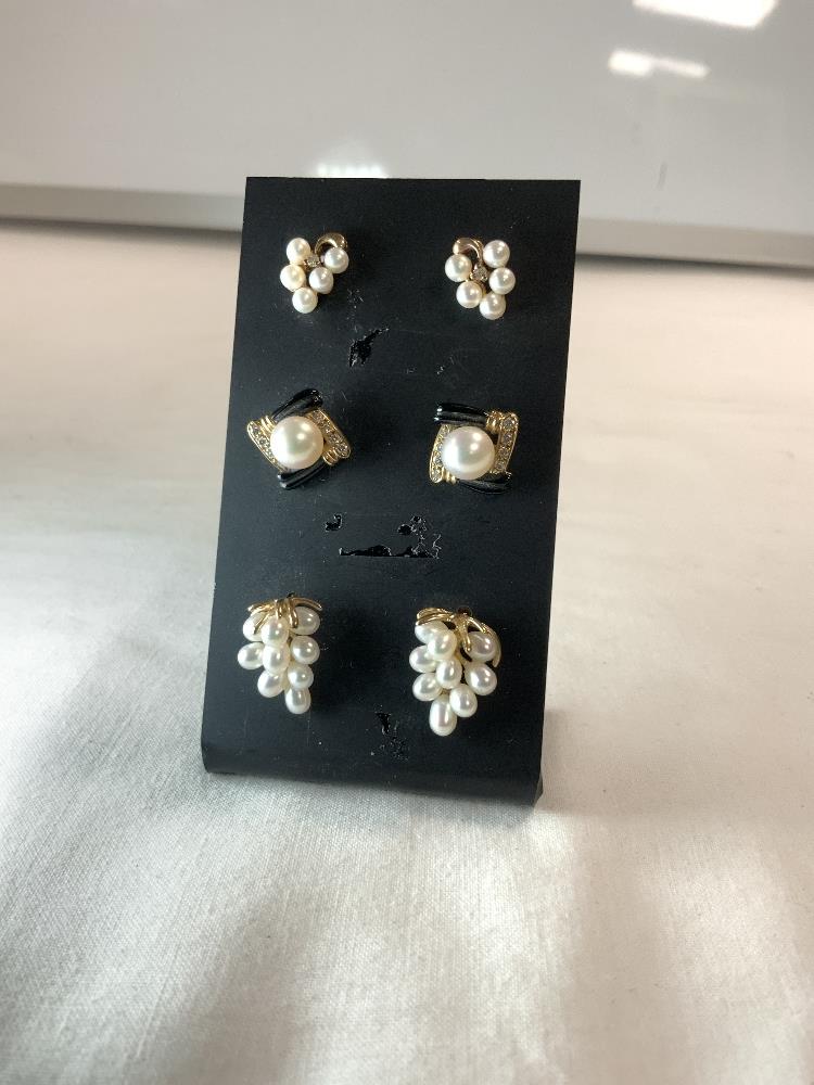 THREE PAIRS OF 9CT GOLD AND PEARL EARRINGS WITH ONE PAIR WITH DIAMONDS - Image 2 of 3