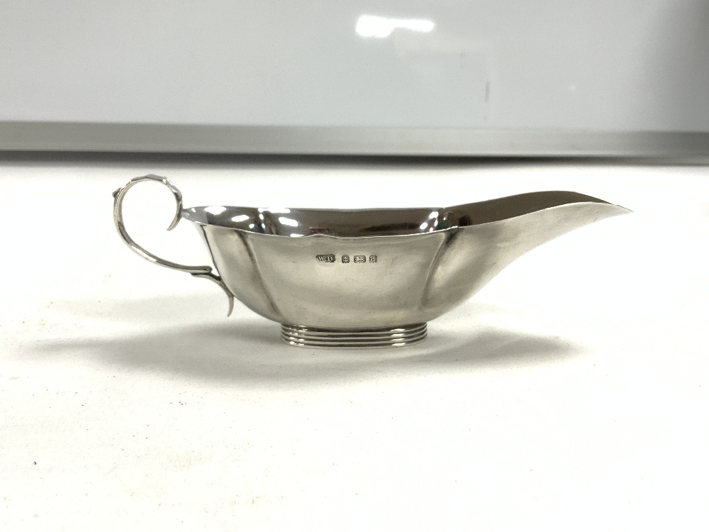 EDWARDIAN HALLMARKED SILVER OVAL SAUCEBOAT DATED 1903 BY WILLIAM DEVENPORT 14.5CM 45 GRAMS - Image 2 of 4