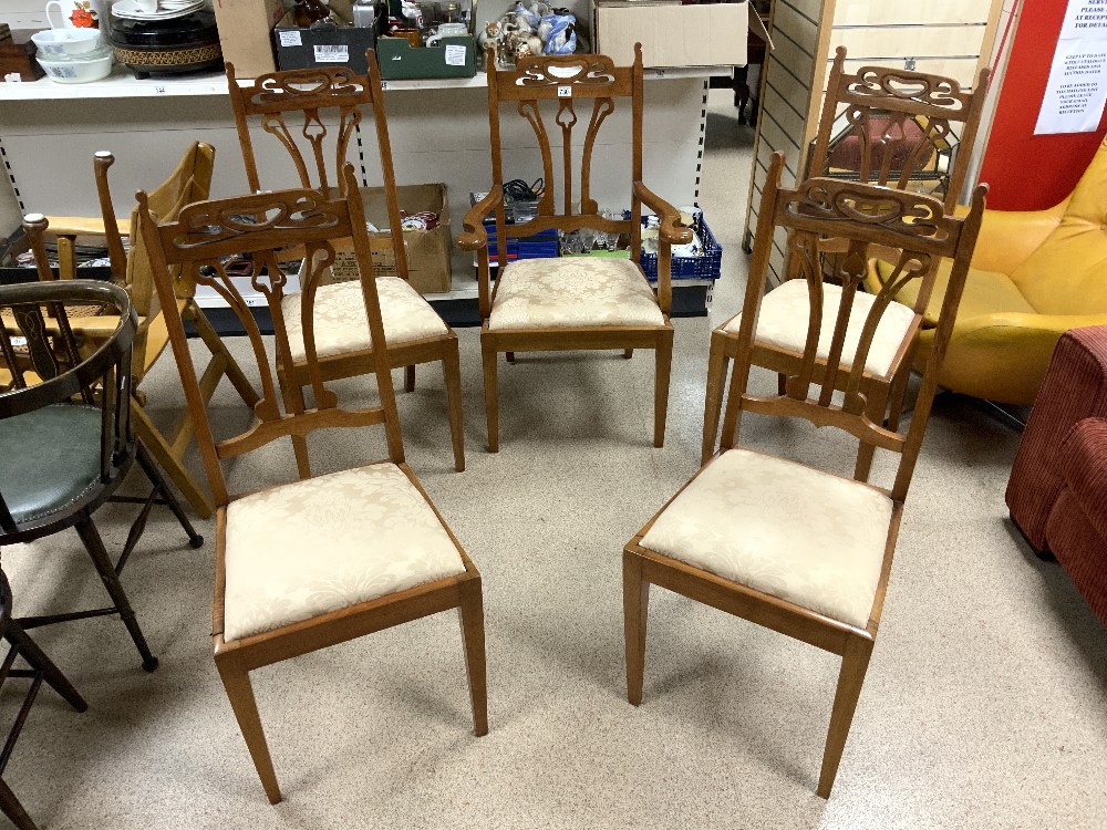 SET OF FIVE MAHOGANY ART NOUVEAU DINING CHAIRS.
