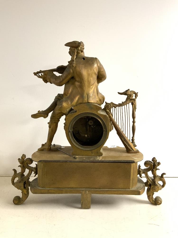 FRENCH GILT SPELTER FIGURAL MOUNTED MANTEL CLOCK, 40X40 CMS. - Image 4 of 5