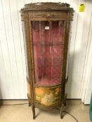A 20 CENTURY FRENCH LOUIS XV STYLE BOW FRONT GLAZED VITRINE, WITH BRASS MOUNTS AND PAINTED PANELS,