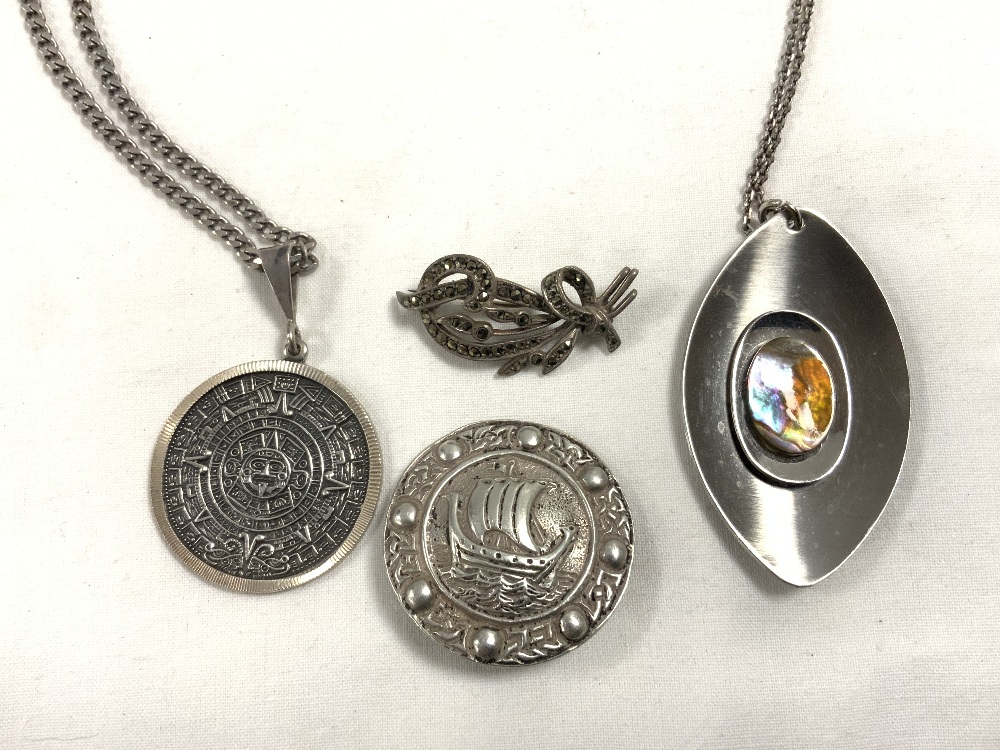 MIXED METAL ITEMS INCLUDES STERLING SILVER, MEXICAN SILVER AND STAINLESS STEEL PENDANT BY RALPH - Image 3 of 7