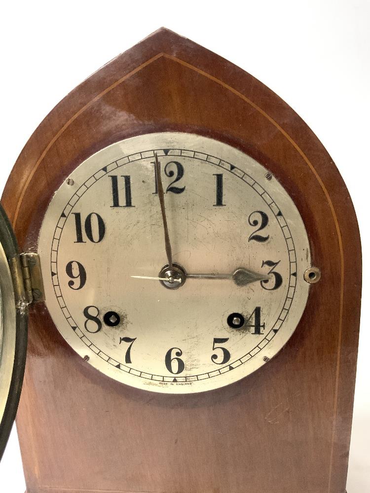 EDWARDIAN INLAID MAHOGANY LANCET MANTEL CLOCK, WITH A BRITISH JEROME MOVEMENT.31 CMS. - Image 2 of 6