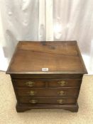 SMALL ANTIQUE OAK BOX CHEST WITH 4 DUMMY DRAWERS, WITH BRASS HANDLES, 56X45X51 CMS.