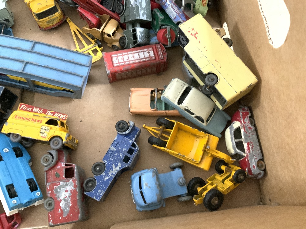 A QUANTITY OF TOY VEHICLES, DINKY, LESNEY MATCHBOX, [ PLAY WORN ]. - Image 4 of 6