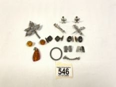 MAINLY MIXED SILVER ITEMS INCLUDES CUFF LINKS ,BROOCHES ALSO AMBER