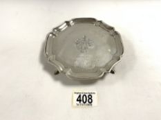 ART DECO HALLMARKED SILVER SALVER ON HOOF FEET BY SEARLE & CO WITH A PRESENTATION ENGRAVING DATED