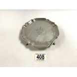 ART DECO HALLMARKED SILVER SALVER ON HOOF FEET BY SEARLE & CO WITH A PRESENTATION ENGRAVING DATED