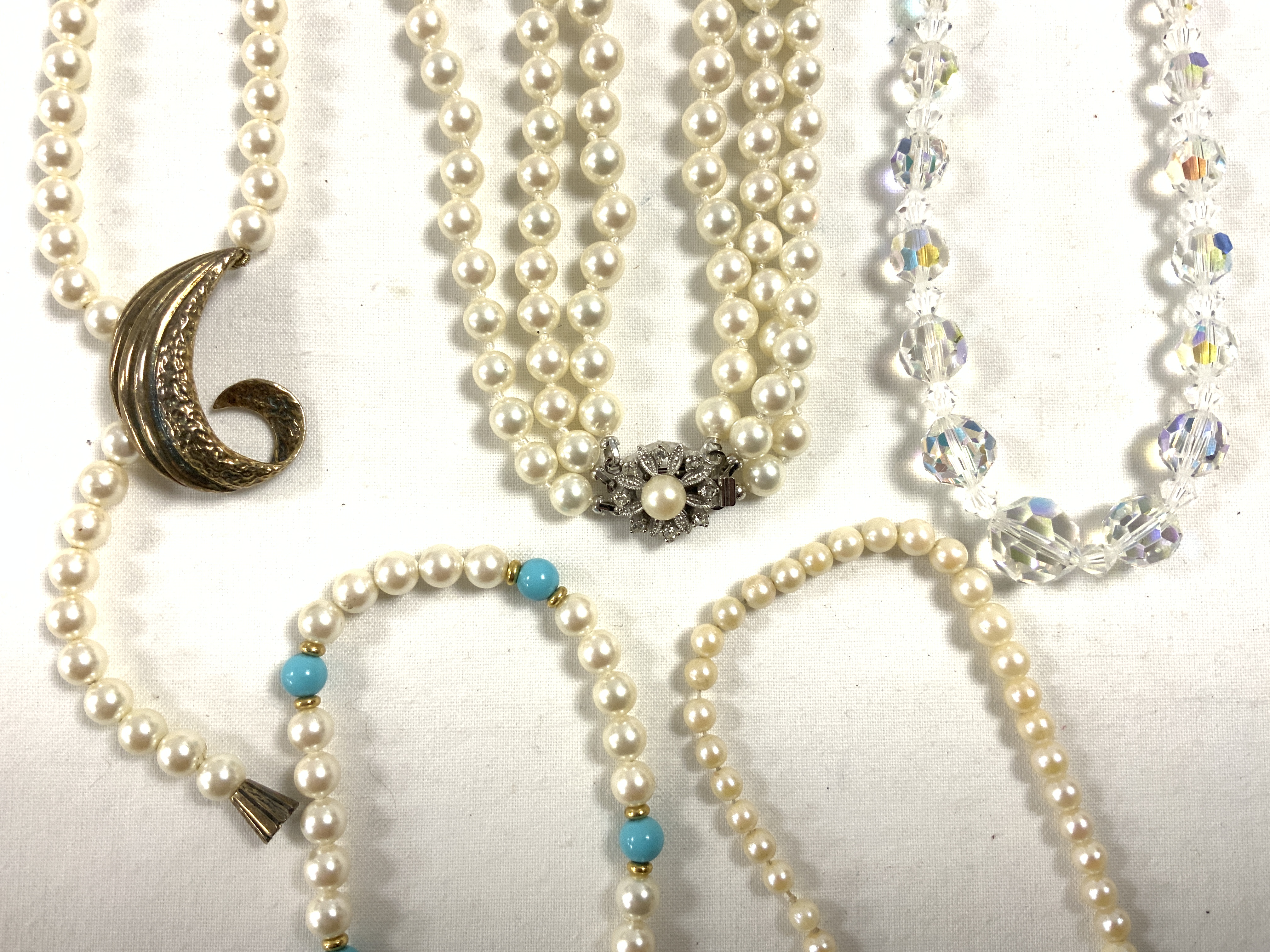 MIXED VINTAGE PEARL NECKLACES SOME WITH SILVER CLASP AND MORE - Image 3 of 5