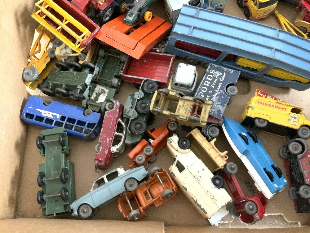 A QUANTITY OF TOY VEHICLES, DINKY, LESNEY MATCHBOX, [ PLAY WORN ]. - Image 5 of 6
