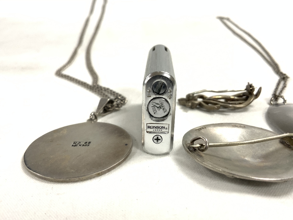 MIXED METAL ITEMS INCLUDES STERLING SILVER, MEXICAN SILVER AND STAINLESS STEEL PENDANT BY RALPH - Image 5 of 7