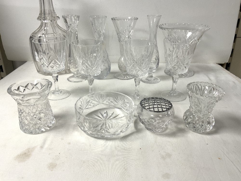 WATERFORD CRYSTAL HANDLED BREAD KNIFE IN BOX, AND CUT GLASS DECANTER AND OTHER GLASSWARE. - Image 2 of 6