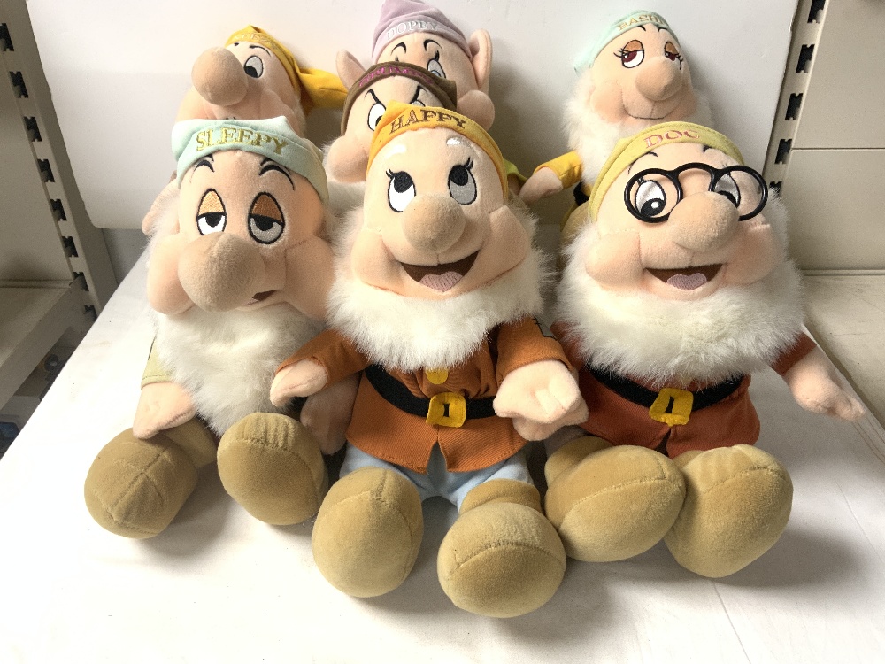 WALT DISNEY SEVEN DWARFS SOFT TOYS. - Image 2 of 5