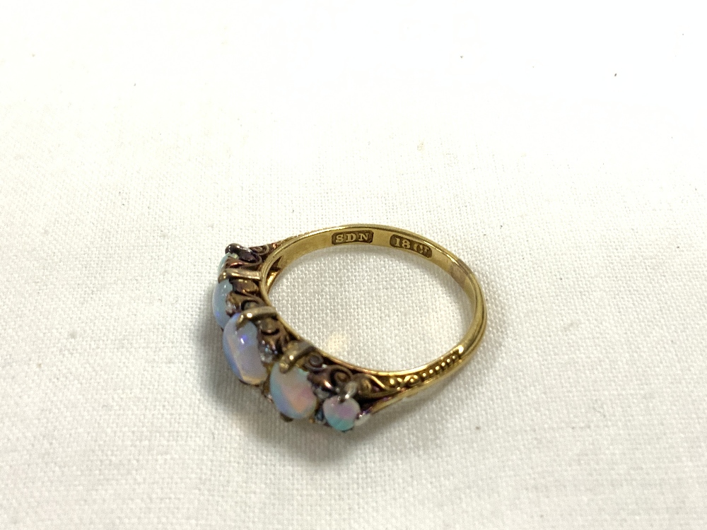 18CT GOLD RING VICTORIAN STYLE FIVE STONE OPAL AND DIAMOND RING SIZE O - Image 4 of 5